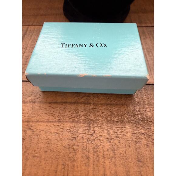 Tiffany & Co. 925 Sterling Silver Cross Chain Necklace Made in Italy Box & Pouch - Picture 2 of 6